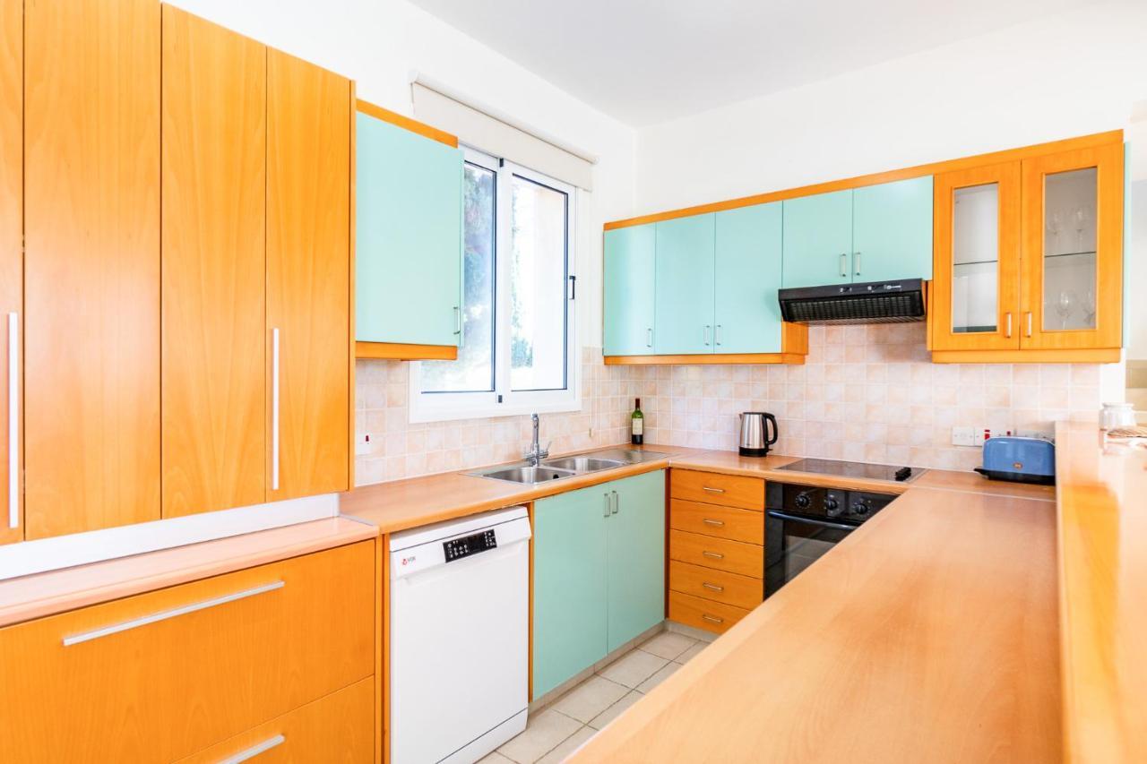 Villa Poseidon Gardens By Ezoria Villas Larnaca Zewnętrze zdjęcie